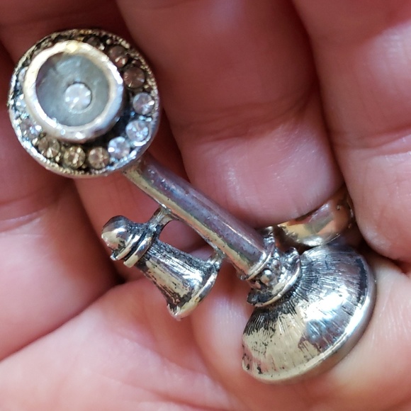 VINTAGE CANDLESTICK TELEPHONE SCATTER BROOCH w/ Diamante Rhinestones EUC - Picture 11 of 11